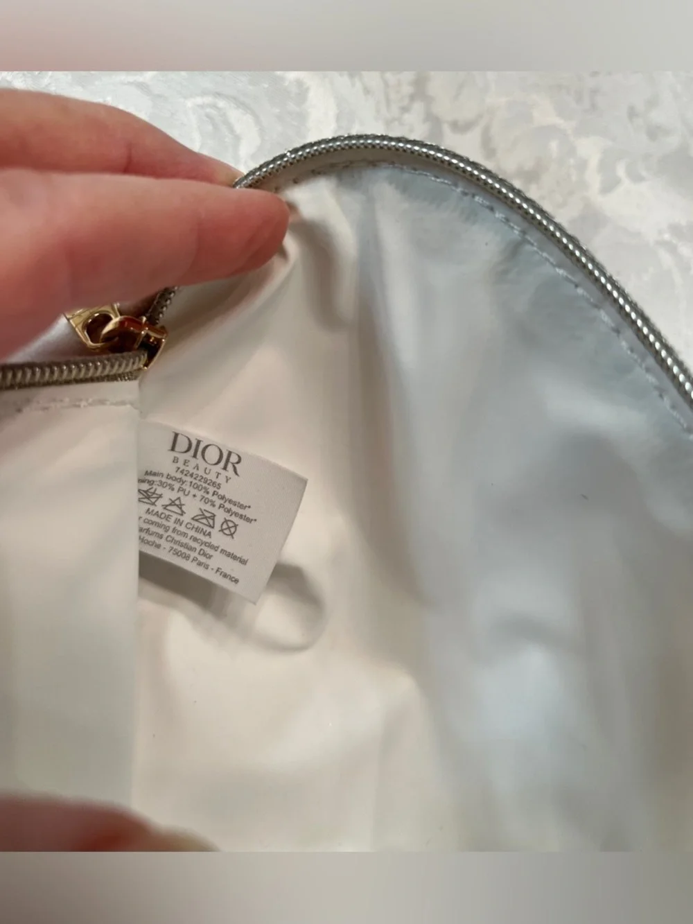 Dior Beauty Cosmetic Pouch in White Textured Fabric with Gold Hardware - Picture 5 of 6